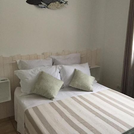 Les Hippocampes Apartment ลาเตสเตอ-เดอ-บูค ภายนอก รูปภาพ